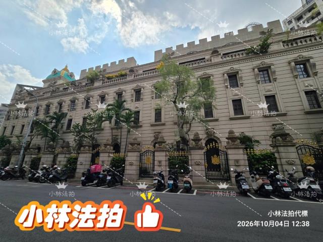 台中南屯法拍社區型臨路別墅-7